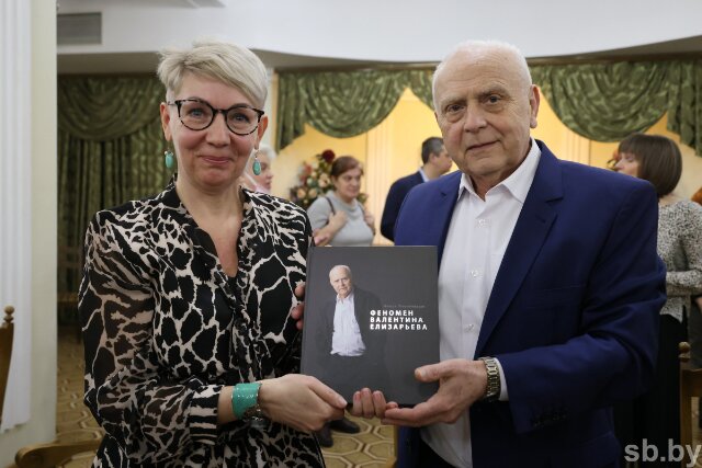 220302ElizarievBookLaunch1